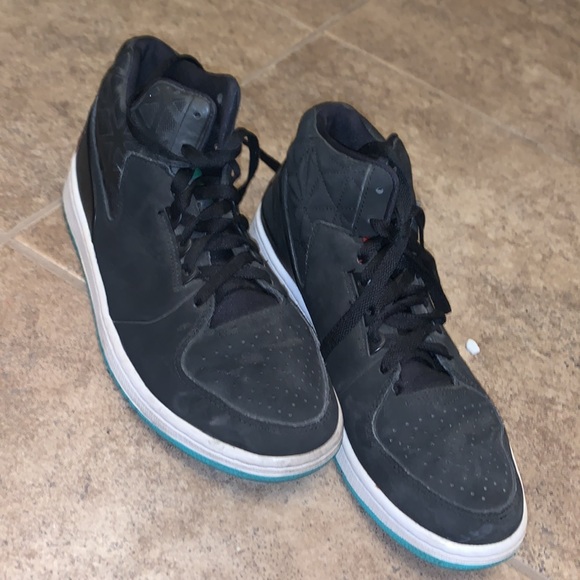 Jordan High Tops - Picture 3 of 3